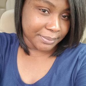 Meet your Posher, Whitney